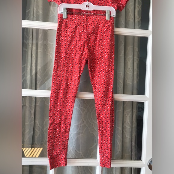 Carter’s size 8 Red w/ blue & white flowers short-sleeve pajama set EUC - Picture 2 of 7